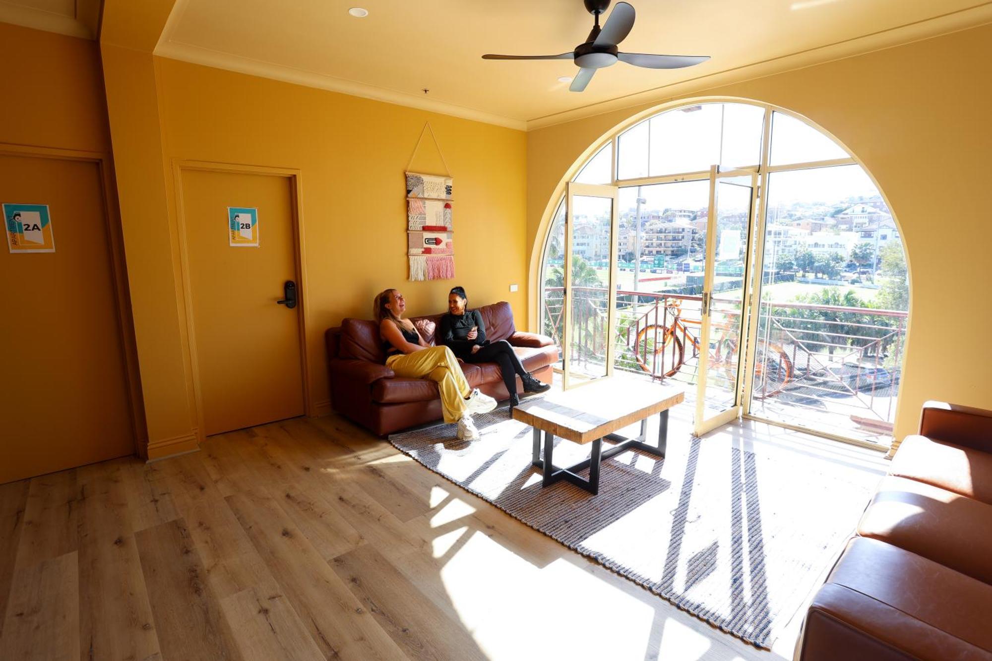 Mad Monkey Hostel Coogee Beach Randwick Экстерьер фото