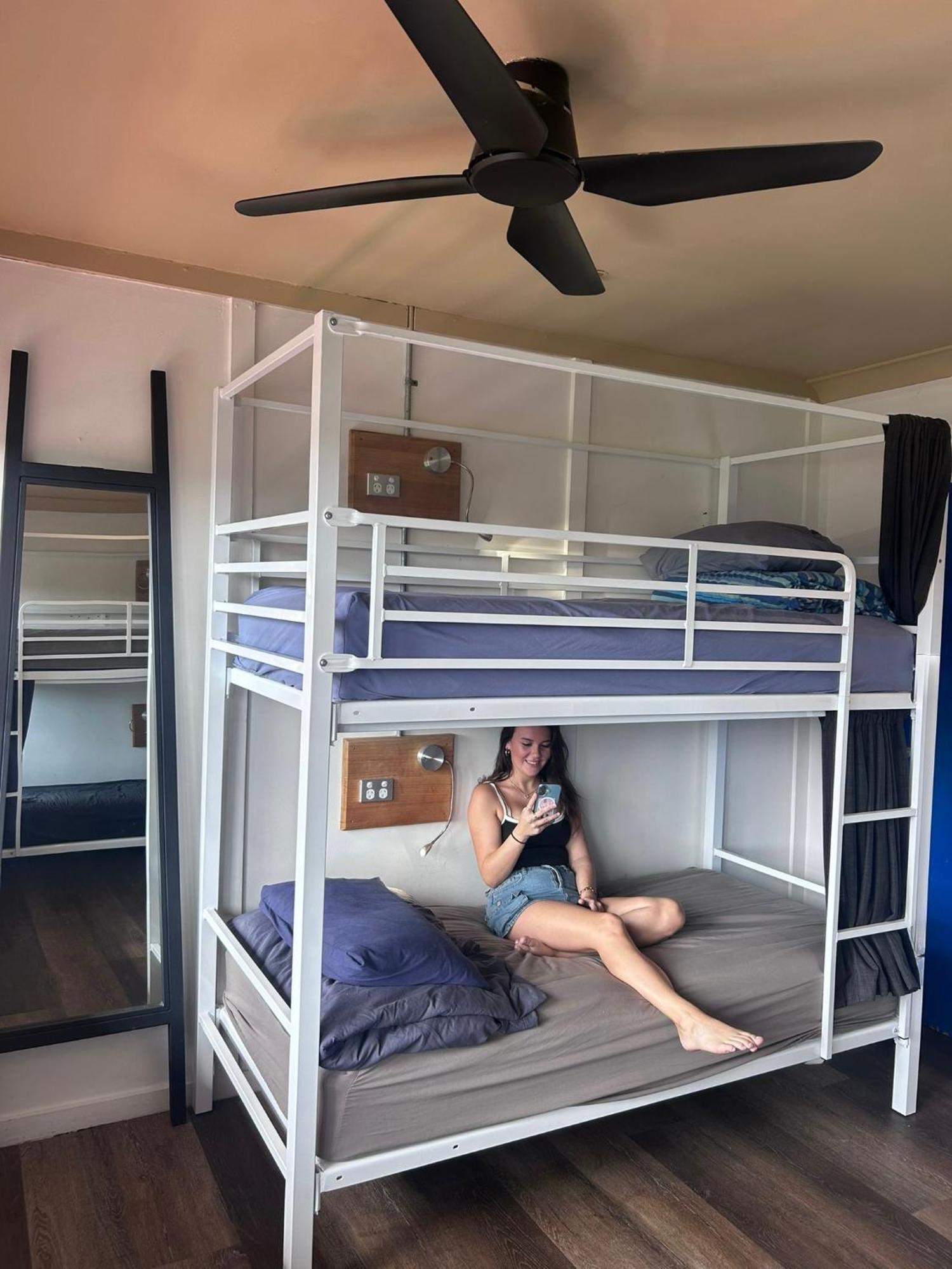 Mad Monkey Hostel Coogee Beach Randwick Экстерьер фото